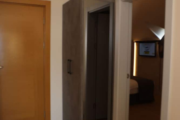 Room 65 of 108