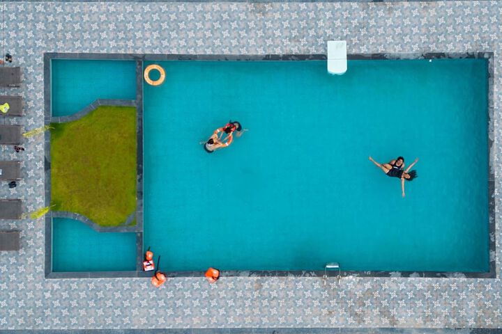 Pool 22 of 34