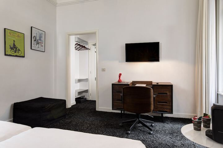 Room 38 of 63