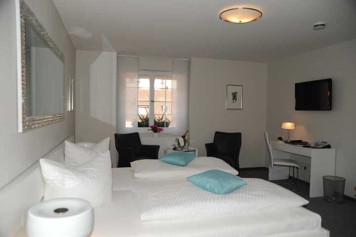 Room 8 of 46