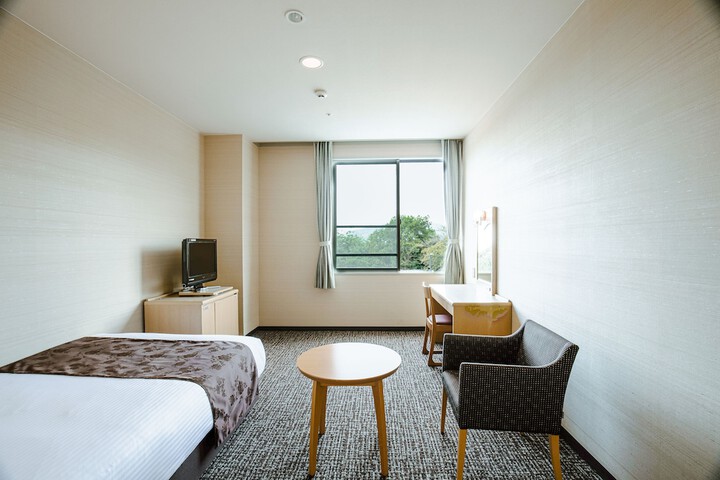 Room 13 of 92