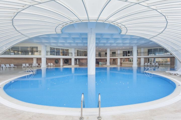 Pool 34 of 105