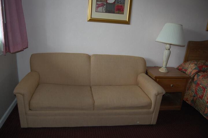 Room 16 of 29