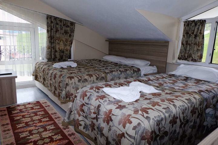 Room 3 of 26