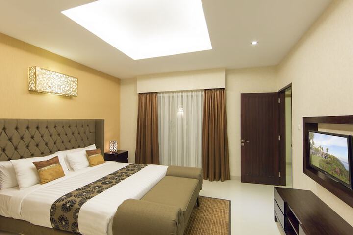 Room 14 of 114