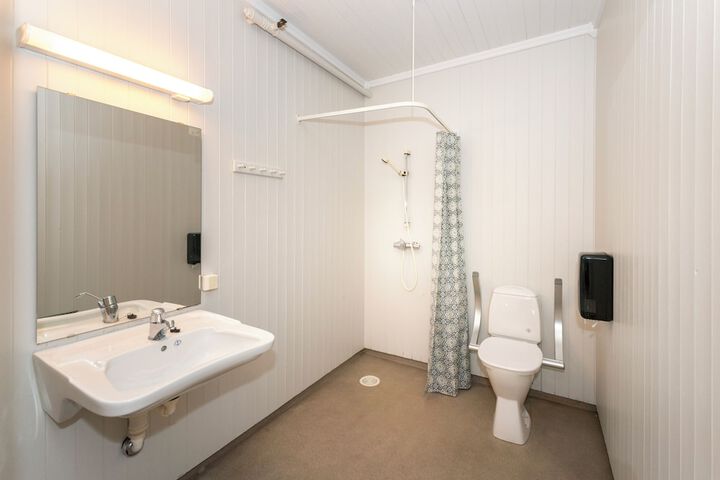 Room 15 of 22
