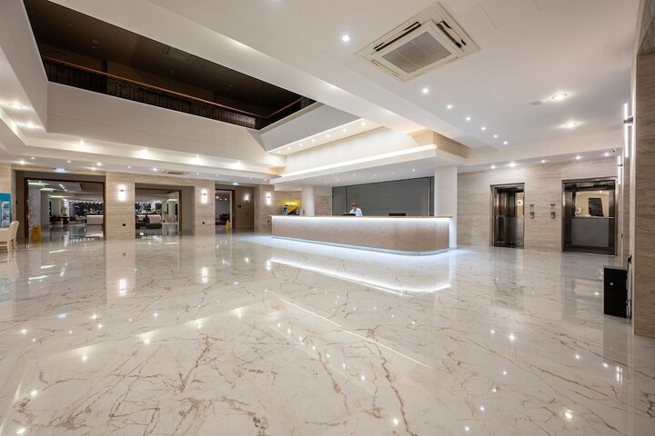 Hotel Lobby