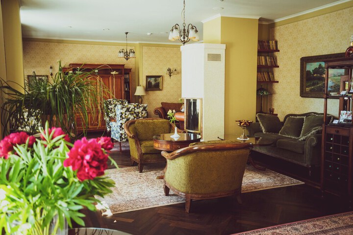 Lobby Entry