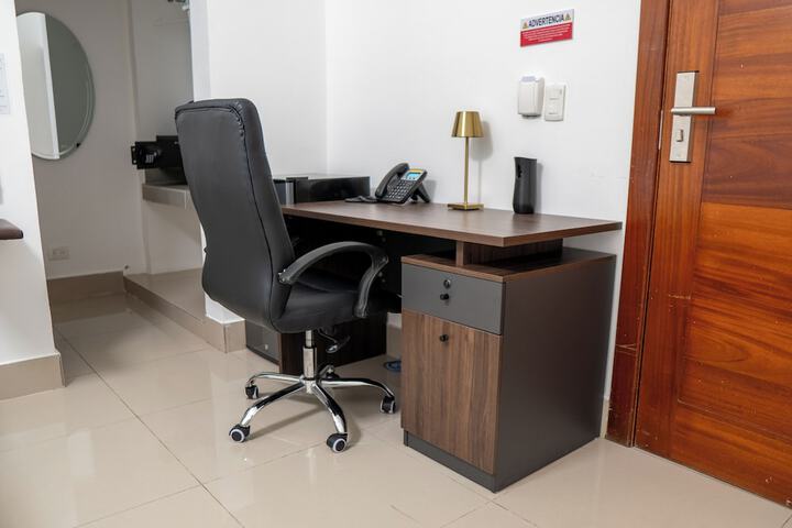 Room 8 of 42