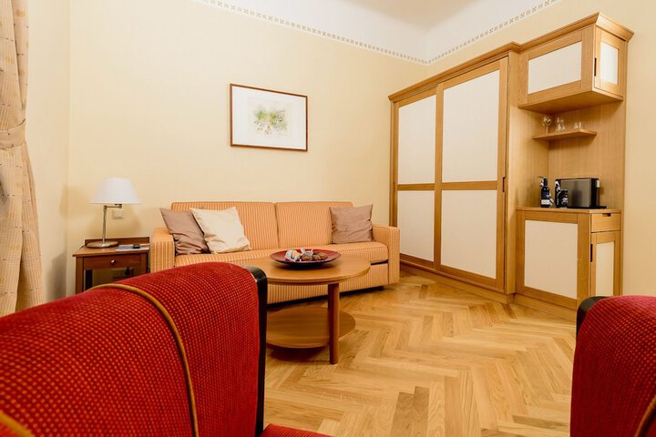 Room 19 of 50