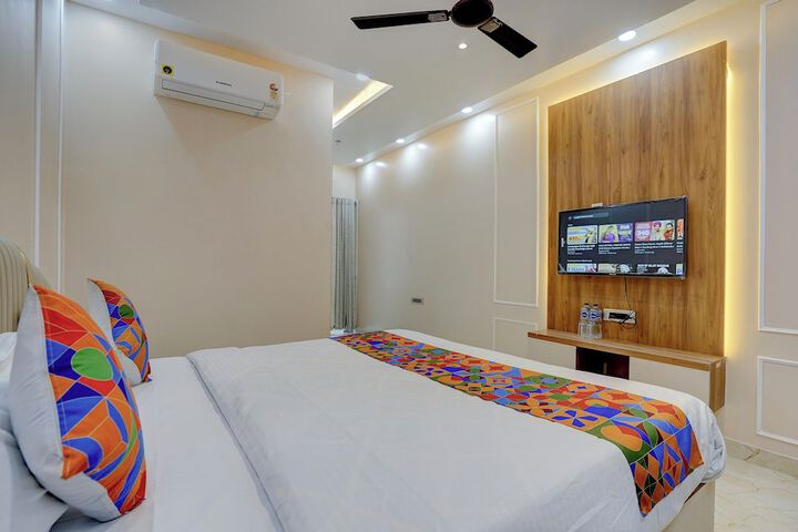 Room 18 of 43