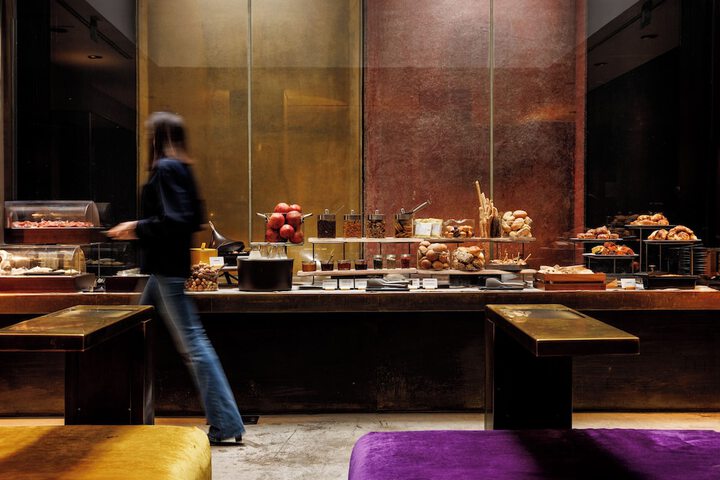 Dining 54 of 68