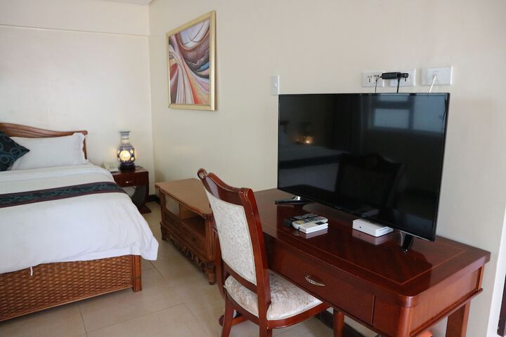 Room 7 of 92