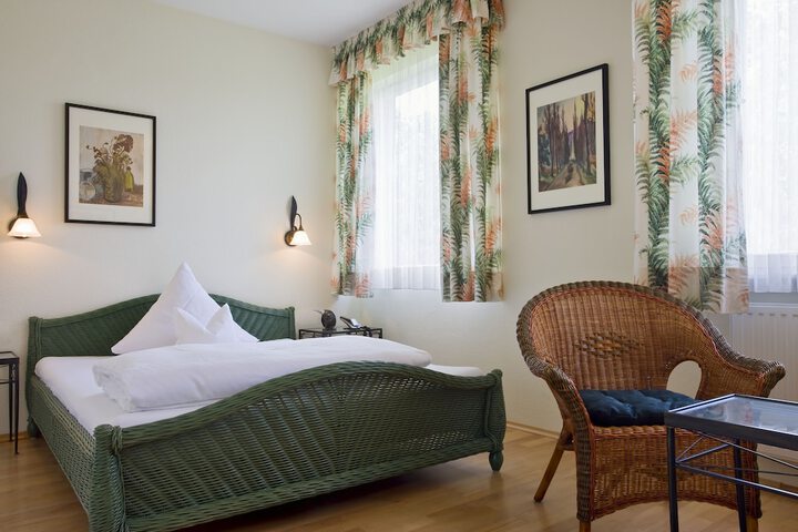 Room 2 of 50