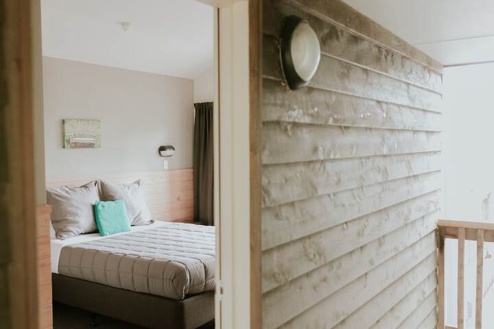 Room 3 of 50