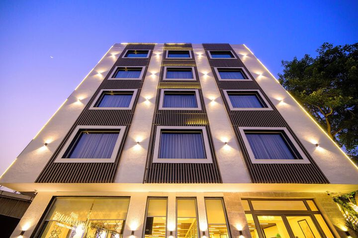 Hotel 79 of 80