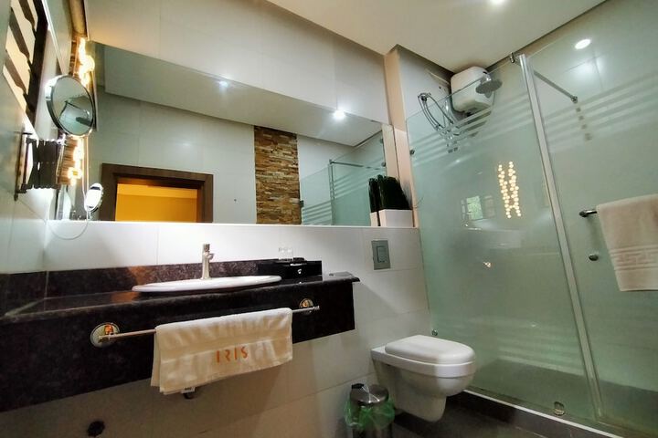 Clean Restrooms
