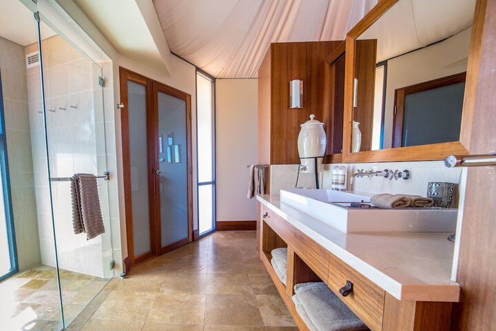 Room 16 of 35