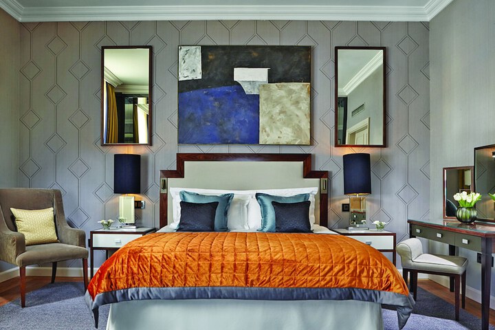 Room 19 of 80