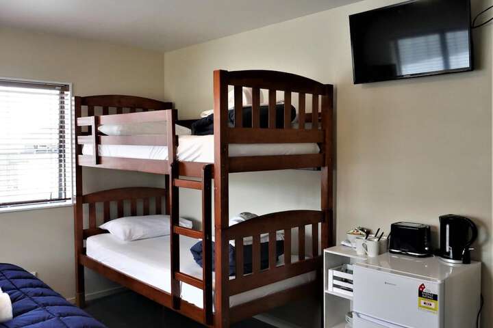 Room 27 of 55