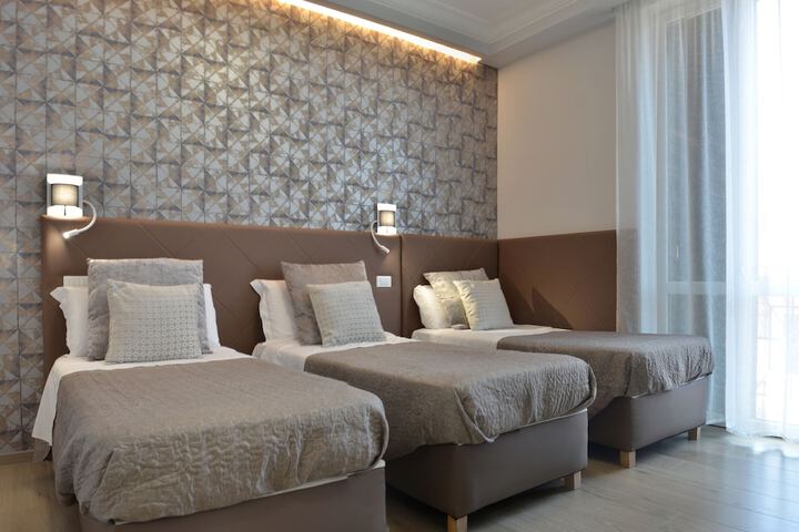 Room 30 of 64