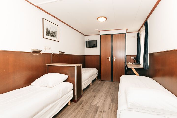 Room 20 of 94