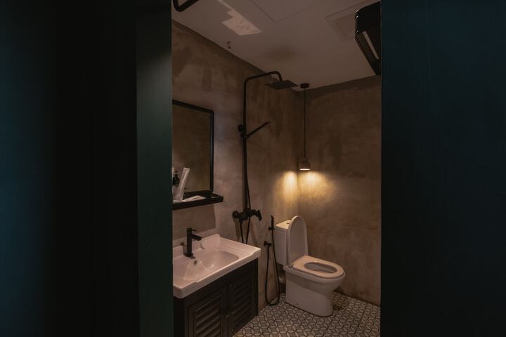 Room 34 of 50