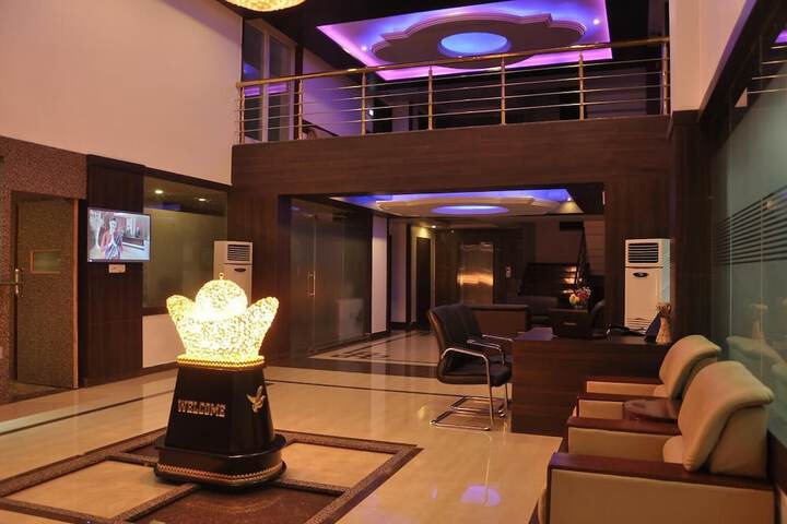 Hotel Lobby