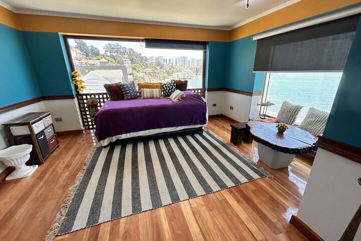 Room 25 of 180