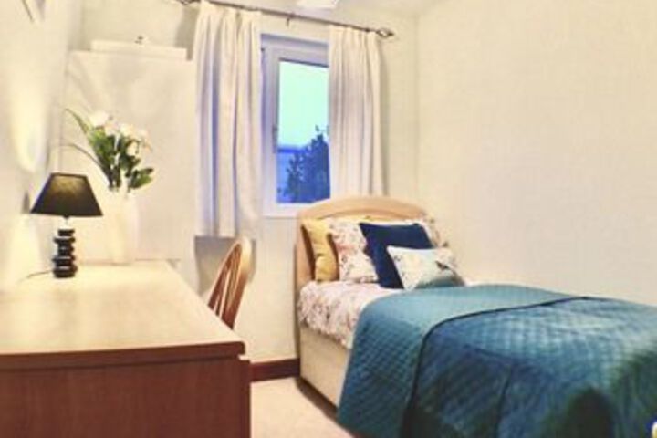Room 7 of 15