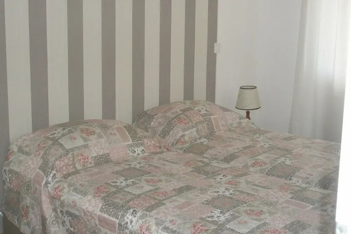 Room 4 of 14