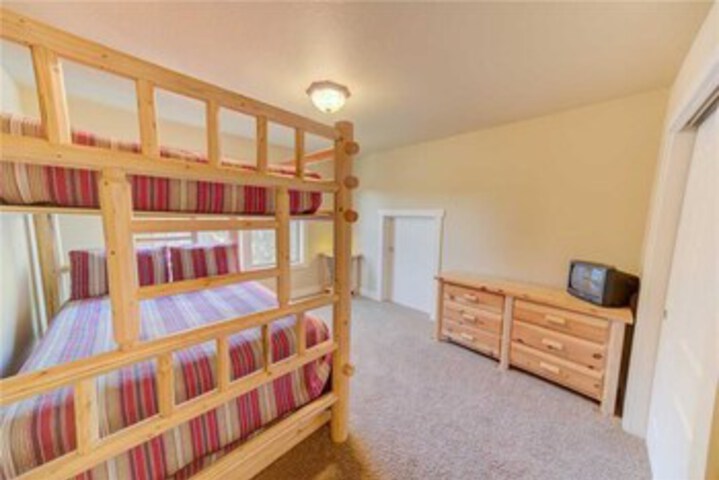 Room 18 of 23