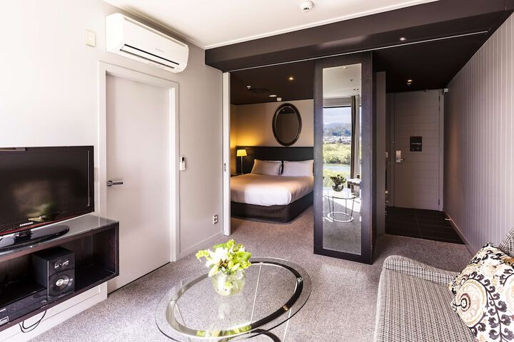 Room 9 of 44