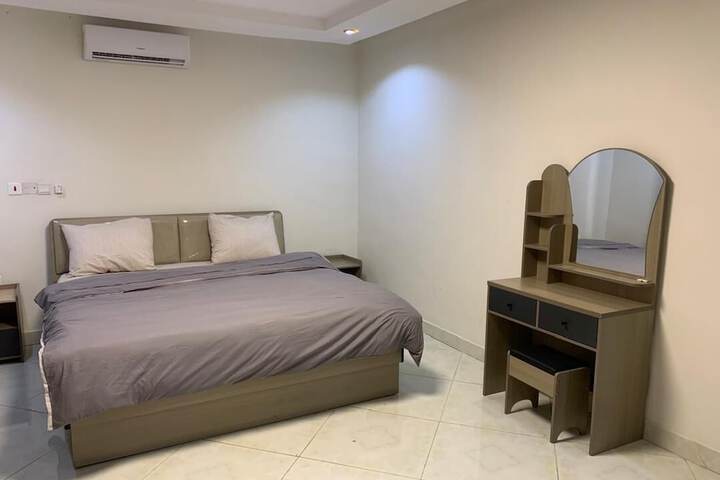 Room 4 of 46