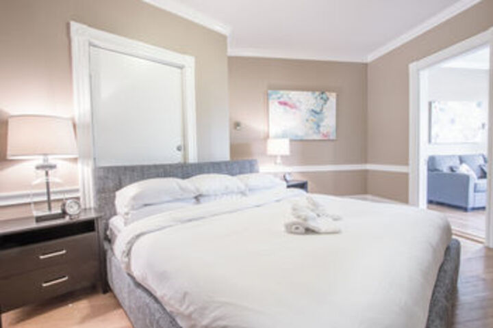 Room 3 of 12