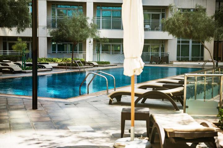 Pool 10 of 10