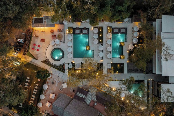 Pool 121 of 252