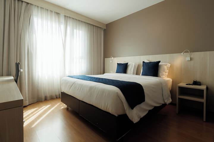 Room 18 of 48
