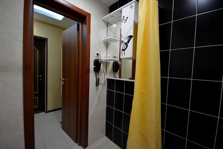 Room 20 of 33