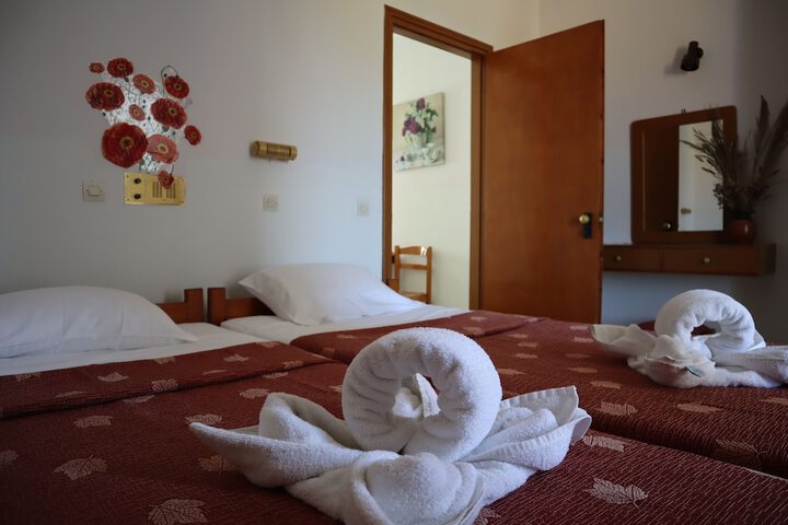 Room 9 of 27