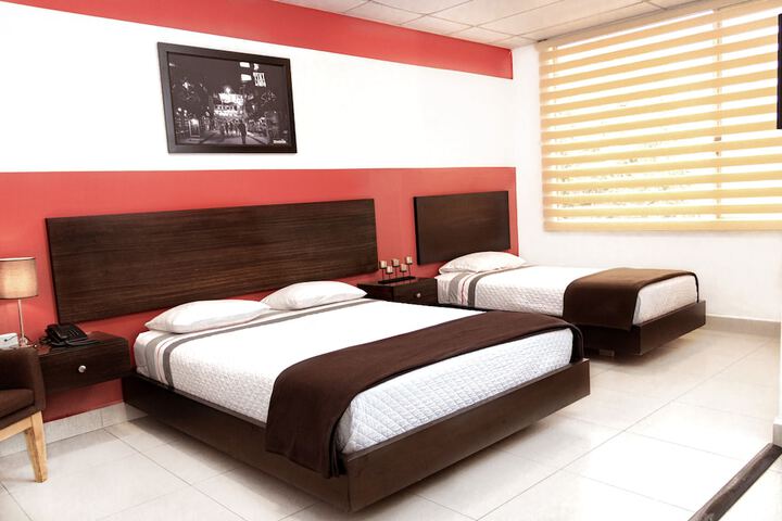 Room 9 of 50