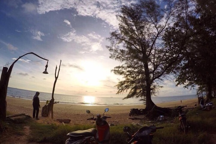 Beach 42 of 63