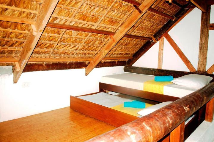 Room 4 of 37