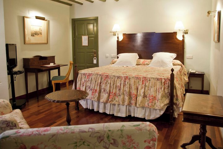 Room 28 of 123
