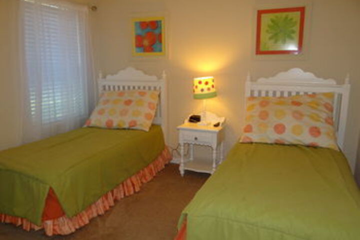 Room 34 of 76