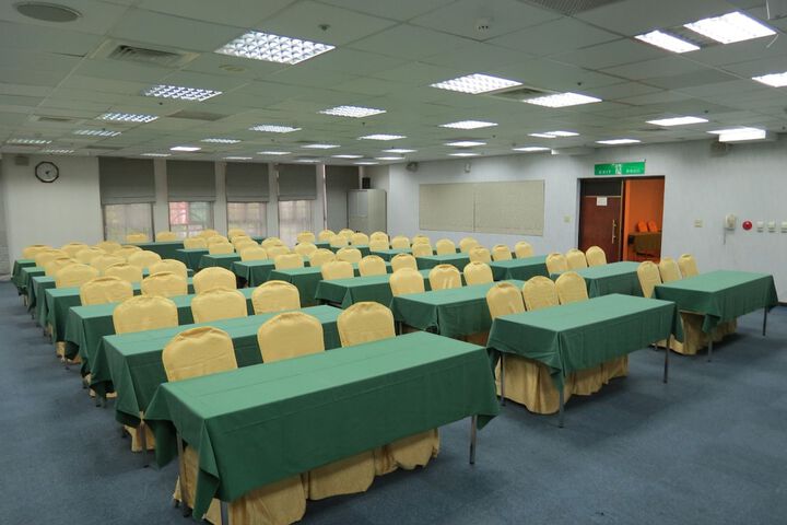Meeting 33 of 40