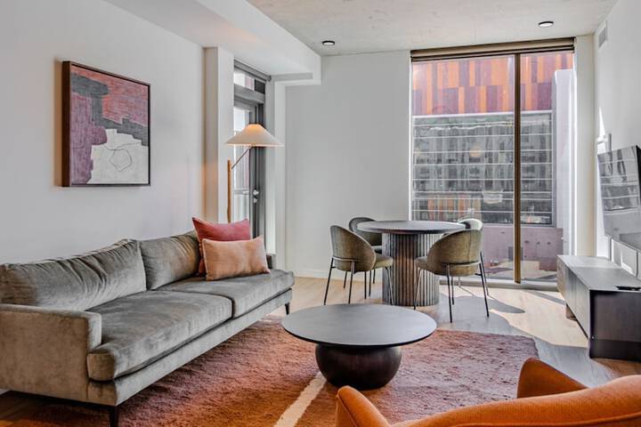 Room 21 of 42