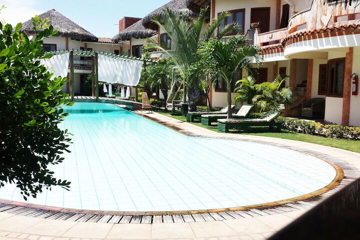 Pool 65 of 84