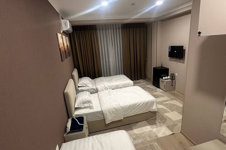 Room 12 of 23
