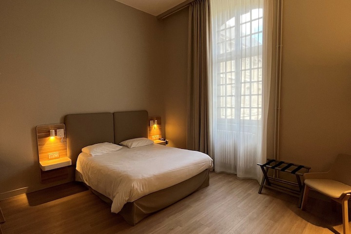 Room 14 of 31